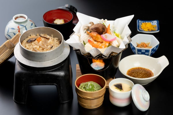 波佐見陶器まつりと温泉湯豆腐&釜飯の昼食<WEB予約限定早割キャンペーン対象>🚌日帰りバスツアー3